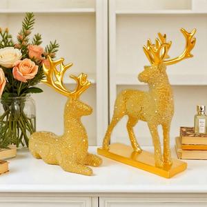 Juego de Dos Figuras de Renos Navideños de Resina, Adornos Artísticos Esculpidos para Decoración de Interiores, Estilo Arte Folclórico - Product Image 1