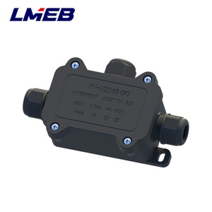 Boîtier <span class=keywords><strong>de</strong></span> <span class=keywords><strong>jonction</strong></span> LMEB <span class=keywords><strong>en</strong></span> stock <span class=keywords><strong>en</strong></span> matériau PA ignifuge 110x69x37mm à 3 voies avec borniers <span class=keywords><strong>en</strong></span> cuivre certifiés <span class=keywords><strong>IP68</strong></span> pour l'électronique - Product Image 1
