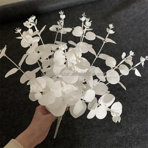 L-707 공장 도매 16 헤드 데스크탑 꽃 인공 식물 가지 흰색 유칼립투스 잎 결혼식 장식 - Product Image 1