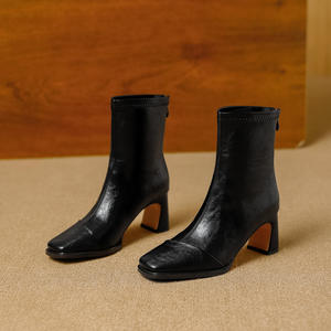 Bottines pour femme à talon épais et bout carré, confortables et multifonctionnelles, au design rétro - Product Image 1