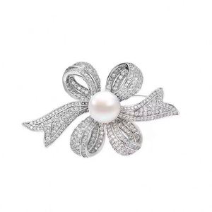 Broche élégante et luxueuse |   Épinglette Exquise avec Diamants Scintillants et Perles, Accessoire de Mode Haut de Gamme et Élégant - Product Image 5