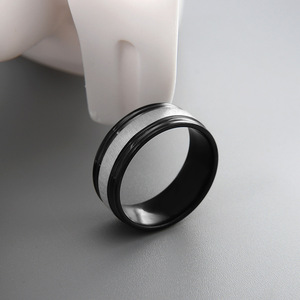 Nuevo Anillo Clásico <span class=keywords><strong>Lassa</strong></span> con Incrustaciones Geométricas de Acero Inoxidable y Titanio con Baño de Plata Negra para Hombres - Product Image 3