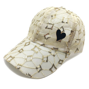 Gorra de béisbol de malla con lentejuelas para <span class=keywords><strong>mujer</strong></span>, sombrero para el sol decorado con corazones, transpirable, para uso diario al aire libre - Product Image 5