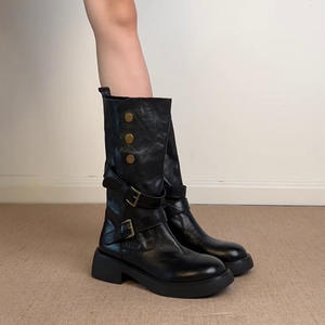 Version en cuir de vache ~ Bottes western à boucle rétro, bottes de motard noires à talon épais pour femmes, bottes de moto à bout rond ajustées mi-mollet - Product Image 2