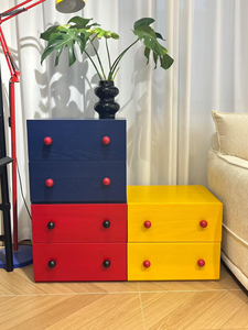 Meuble de rangement moderne modulaire pour salon avec 6 tiroirs en aggloméré, couleurs bleu, rouge, jaune - Product Image 1