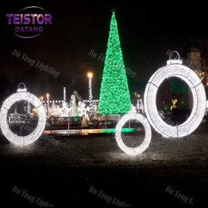 Lumière LED spirale à cadre ouvert motif sapin de Noël pour les paysages modernes des rues, des places publiques, des parcs et des espaces commerciaux festifs - Product Image 5