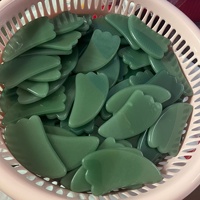 Planche de Gua Sha en Jade Naturel en Forme de Papillon – Options Vert et Bleu, Origine Guangdong, Outil Spécifique de Massage pour la Santé, Vente en Gros