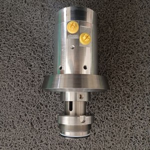 Adaptador Hidráulico Ott-Jakob 95.601.851.9.2 Conector de Cilindro Rotatorio para Aplicaciones Mecánicas - Product Image 1
