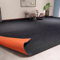 Dalles de moquette modernes de luxe en polyester, fabriquées à la machine, amovibles pour la maison, la salle de bain, la cuisine, l'hôtel