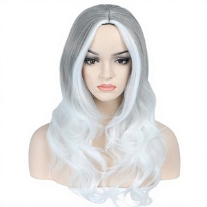 Venta al por mayor del fabricante: Peluca completa de cabello largo rizado con raya en medio para <span class=keywords><strong>mujer</strong></span>, color <span class=keywords><strong>gris</strong></span> <span class=keywords><strong>ceniza</strong></span> con bloques de color, grandes ondas, sintética, resistente a altas temperaturas. - Product Image 1