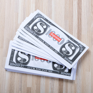 Nouveauté : Accessoires de jeu de farces de mariage – Pistolet électrique lance-billets, ensemble commémoratif dollars canadiens et livres sterling - Product Image 1
