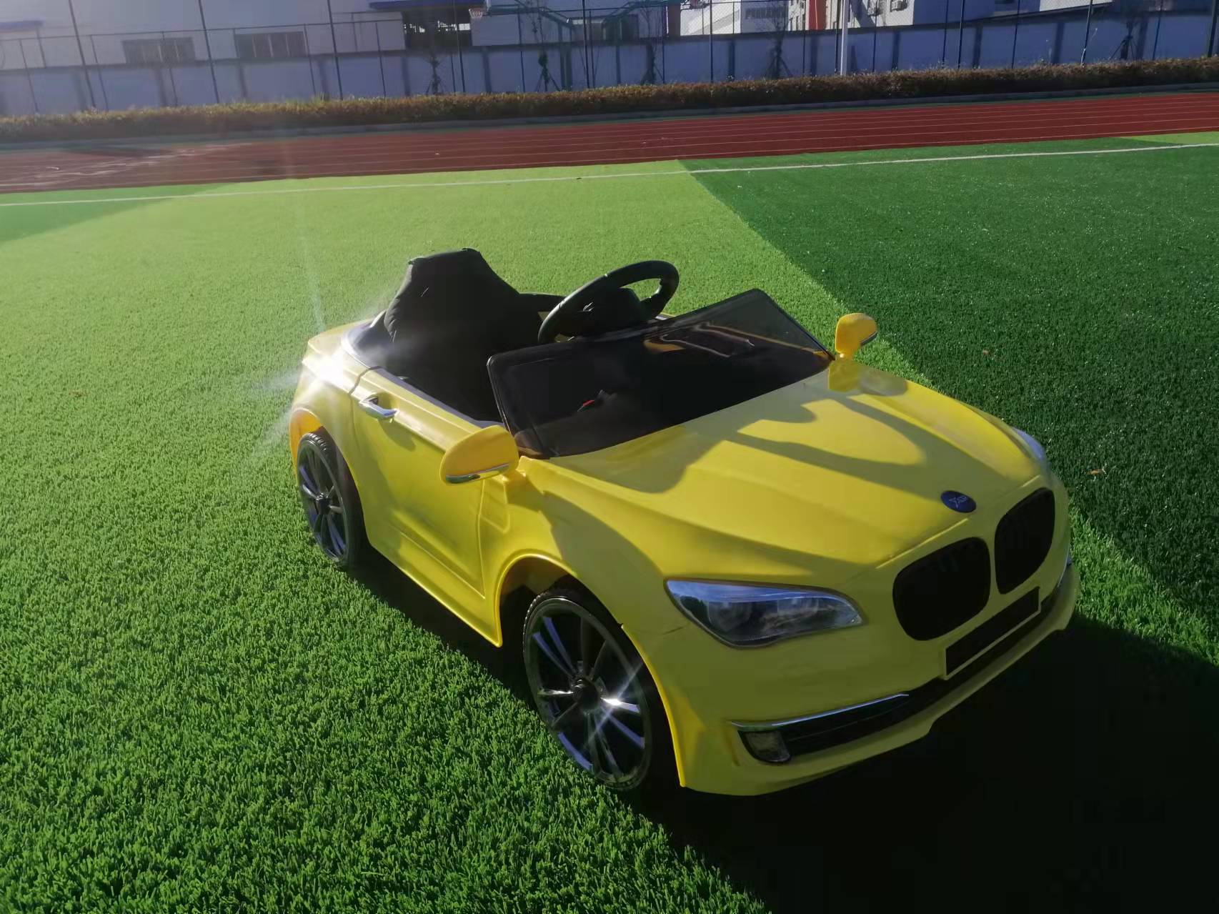 Jaune