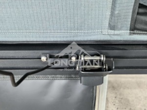 <span class=keywords><strong>Tente</strong></span> de toit latérale en aluminium avec fenêtre en TPU, base alvéolée, 74,5 kg, housse de protection, sac à chaussures, toile, usine OEM - Product Image 5