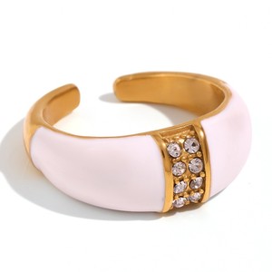 Moda europea y americana, diseño de nicho, combinación de anillo de acero de titanio retro, chapado en acero inoxidable con oro de 18 quilates, microincrustaciones - Product Image 5