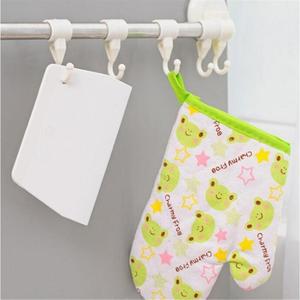 <b>Plastic</b> Dough <b>Scraper</b> White Trapezoidal Baking Tool For Bakery Use - Product Image 2