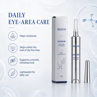 Sérum pour les yeux à l'adénosine et aux peptides de 10 ml avec hyaluronate de sodium, essence hydratante légère dans un emballage stylo applicateur de précision