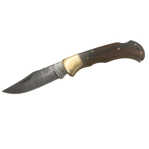 Cuchillo de bolsillo plegable de acero damasco hecho a mano con Funda de cuero OEM personalizable, gran oferta, cuchillo de utilidad para acampar, mango de cuerno - Product Image 4