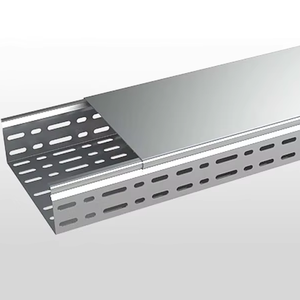 Plateau porte-câbles perforé en acier galvanisé à chaud pour la pose et la gestion des câbles dans la construction industrielle - Product Image 2