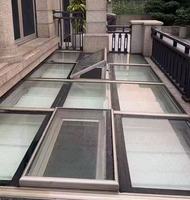 Villa moderne sur mesure avec fenêtre de toit électrique insonorisée, étanche, à double vitrage, en alliage d'aluminium et acier inoxydable