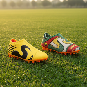 HUAMAK - Zapatos de Fútbol para Niños, <span class=keywords><strong>Botas</strong></span> de Fútbol sin Cordones para Césped <span class=keywords><strong>Artificial</strong></span>, Tacos de Entrenamiento Juveniles con Estampado Personalizado, Transpirables y Ligeros - Product Image 2