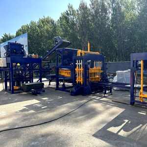 Chất lượng cao <span class=keywords><strong>QT6</strong></span>-<span class=keywords><strong>15</strong></span> rỗng Khối Máy làm xi măng Máy làm gạch - Product Image 1