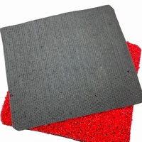 Günstiger Preis Innen- und Außendekoration 10mm Künstliches Rotes Gras Synthetischer Teppich Rasen