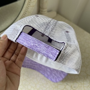 หมวกแก๊ปผ้าแคนวาสขายส่ง สีม่วง ปรับขนาดได้ แฟชั่นลำลอง แบรนด์ส่วนตัว ผู้ผลิตเวียดนาม ปักโลโก้ 3 มิติ - Product Image 3