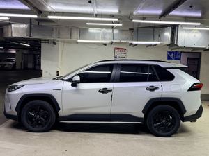 Offre Spéciale – Toyota <span class=keywords><strong>Venza</strong></span> <span class=keywords><strong>Hybride</strong></span> SUV 2.5L CVT 2WD Édition Elite Automatique 2022, Conduite à Gauche, Sièges Sombres, Occasion, Prix Compétitif Chine - Product Image 2