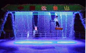 Rideau de pluie cascade LED extérieur personnalisé, élément d'eau métallique autoportant et fontaines cascade