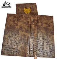 Couverture de menu contemporaine en cuir PU imitation crocodile, sur mesure, avec pages imprimées numériquement et dimensions personnalisées pour restaurants et bars