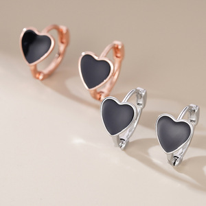 Orecchini a Cuore Smaltati Dolci e Alla Moda per Donne, Gioielli Chic per Uso Quotidiano - Product Image 2
