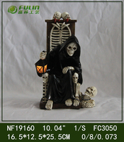 Figurine de squelette Grim Reaper lumineuse en résine de 10,04 po avec lanterne pour décoration d'Halloween - Vente en gros