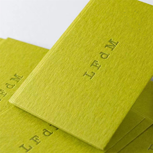 Cartes <span class=keywords><strong>de</strong></span> visite miniatures en coton 600 g/m² <span class=keywords><strong>de</strong></span> haute qualité, <span class=keywords><strong>carte</strong></span> <span class=keywords><strong>de</strong></span> fidélité verte, conception gratuite, logo en relief, carton kraft pour fleuriste et mariage - Product Image 5