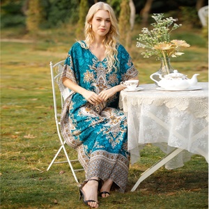 Livraison gratuite Nouvelle tunique d'été pour femmes Dashiki avec broderie florale Grande taille Coupe ample pour les vacances à la plage - Product Image 4