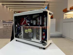 Láser <span class=keywords><strong>de</strong></span> Litio Portátil para Exteriores, Seguro, Sin Óxidos Metálicos, 350 mm, Modos Ajustables, Aprobado por la FDA, 300 W, Garantía <span class=keywords><strong>de</strong></span> X Años, <span class=keywords><strong>Uso</strong></span> en Graffiti, 1064 nm, 650 g - Product Image 4