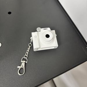 Caméscope numérique rétro <span class=keywords><strong>vintage</strong></span> petit format rose blanc bleu noir 1080P avec carte MicroSD, caméra porte-clés pour cadeau d'anniversaire - Product Image 3