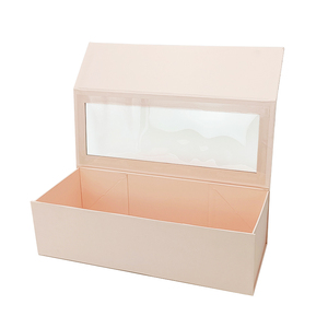 Caja de regalo plegable de lujo rosa con ventana transparente, logotipo personalizado reciclable y tapa floral. - Product Image 3