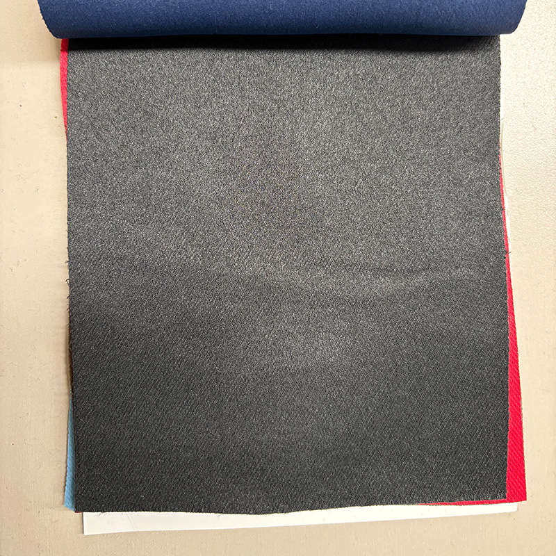 Tissu noir intégral - sans transformation - prix au mètre à partir de 70 mètres.
