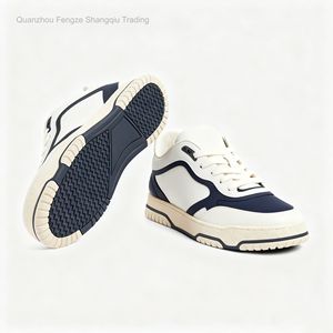 Chaussures de marche GUCHI tendance 2025 – Baskets décontractées de haute couture avec logo de créateur – Qualité supérieure – Divers modèles de la série GG - Product Image 2