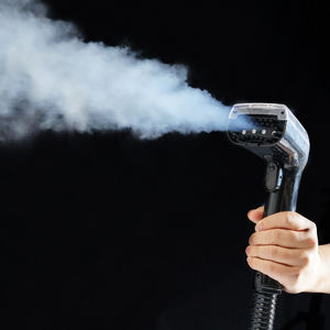 Limpiador de alfombras y <span class=keywords><strong>tapicería</strong></span> multiusos portátil eléctrico Aspirador de vapor sin bolsa húmedo y seco con función de agua caliente - Product Image 2