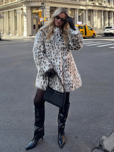 Nuovo Cappotto in Pelliccia di Volpe per <span class=keywords><strong>Donna</strong></span> con Distintiva Giacca in Finta Pelliccia Leopardata - Product Image 1