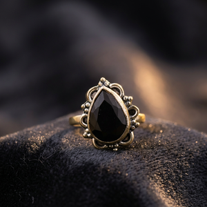 Bague en argent fin avec pierre noire de grande taille, style décontracté/sportif indien pour femmes, à porter au quotidien - Product Image 4