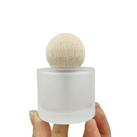 Bouteille de parfum pour voiture et ménage Bouteilles de parfum en verre d'huile aromatique Bâtonnets Bouteille de diffuseur de roseaux avec couvercle en bois naturel