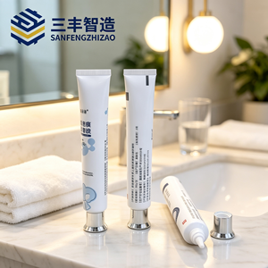 Tube souple en plastique blanc de qualité pharmaceutique avec bouchon à vis électroplaqué argenté - Product Image 1