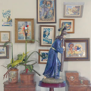 Statue religieuse en cristal de résine de 8 pouces nouveau design jésus de NAZARETH personnalisable pour les occasions de Noël - Product Image 1