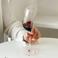 Nouveauté personnalisé demi-rond de verre à vin tasses tige mince Premium Bordeaux Cocktail verres à vin rouge en vrac pour Couples mariage