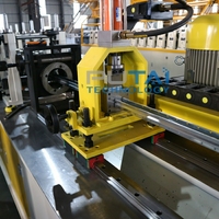 Machine de formage à rouleaux pour rails de guidage de portes de garage coulissantes en métal Putai