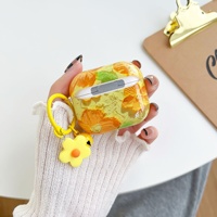 2024 étui pour écouteurs souple le plus à la mode pods pro 3 étui pour écouteurs en tpu jaune peinture à l'huile fleur pendentif pods étui