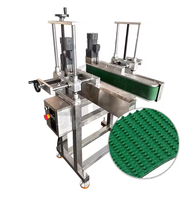 Machine de convoyage de bouteilles et de canettes à serrage automatique personnalisable, convoyeur à bande latérale sans fond