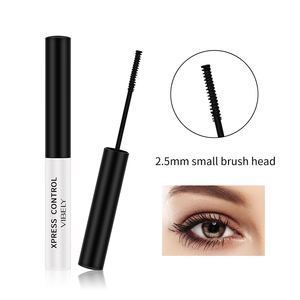 Mascara à fibres volumisant, recourbant et allongeant, anti-bavures, longue durée, imperméable, avec brosse fine - Product Image 3